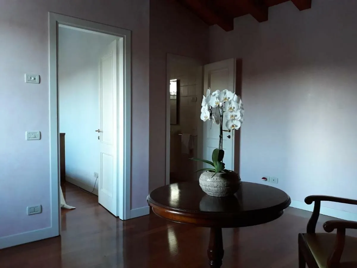 *** Guest house Villa Loredana Elegant Villa With Private Bathroom Spinea Italy
